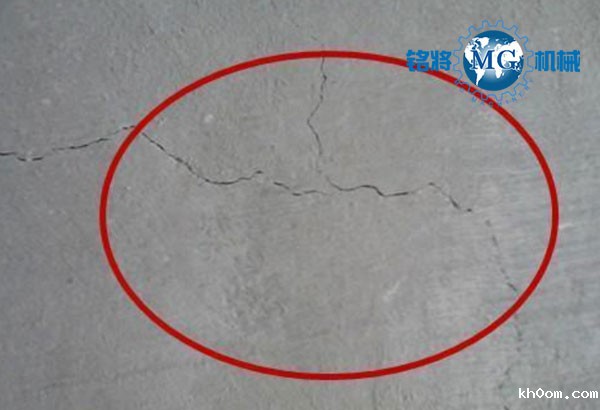 高手带你见招拆招：这些年，抹灰石膏遇到过的“开裂坑”