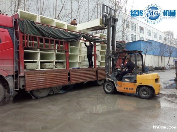 荥阳提升机发货现场